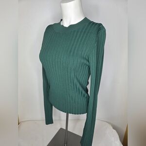 GUESS Size XL Women's Crop Top In Green Sweater